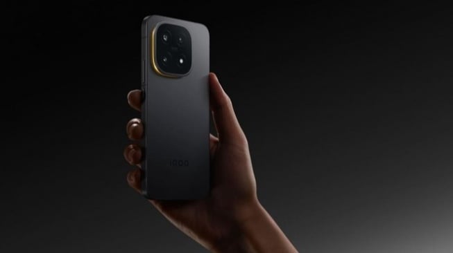 iQOO 15 Resmi Rilis: Snapdragon 8 Elite Gen 5, Layar M14 OLED & Baterai 7.000 mAh, Jadi HP Gaming Tercepat 2025?