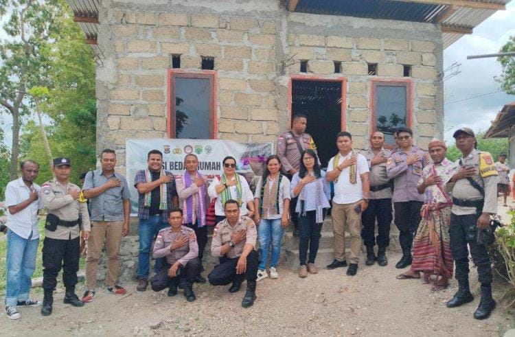 Rumah Bantuan Relawan GESER-Polres TTS-Pemda Untuk Lansia Diresmikan