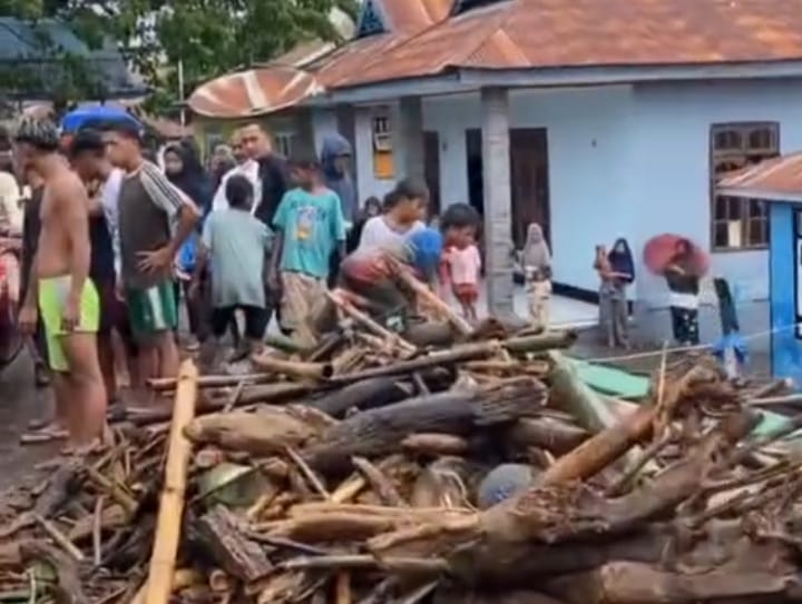 Dua Desa di Adonara-Flores Timur Diterjang Banjir, Puluhan Rumah Terendam Air