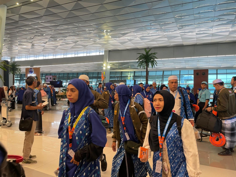 Gaido Travel Berangkatkan Satu Pesawat Jamaah Umrah Excellent