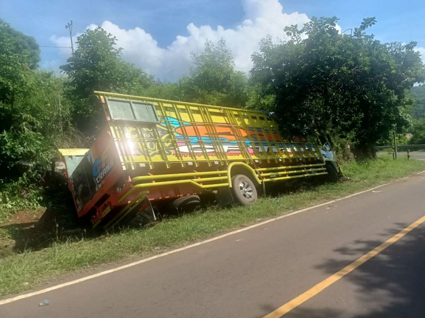 Rem Blong, Tiga Penumpang Truk Barang di Flores Timur-NTT Meninggal Dunia