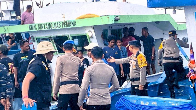 Kapolres Flores Timur Apresiasi Prosesi Laut Semana Santa Berjalan Aman dan Kondusif