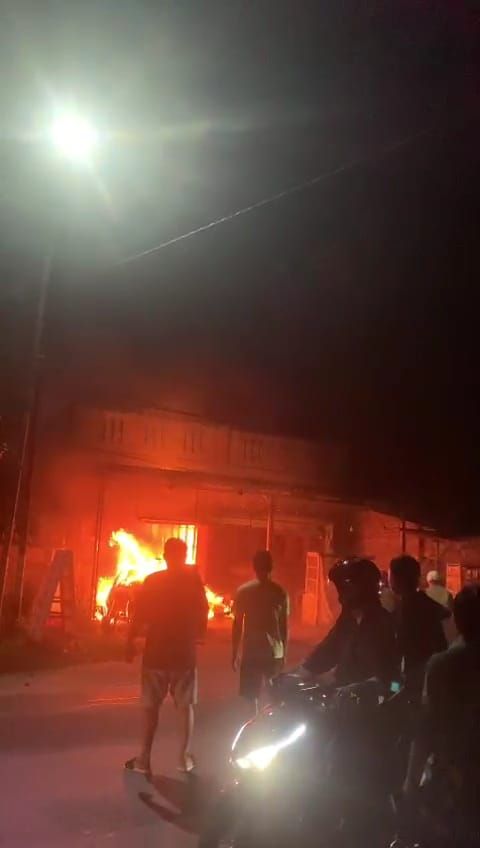 Dua Ruko di Tebing Tinggi Ludes Terbakar, Satu Mobil Ikut Terbakar, Satu Orang Luka