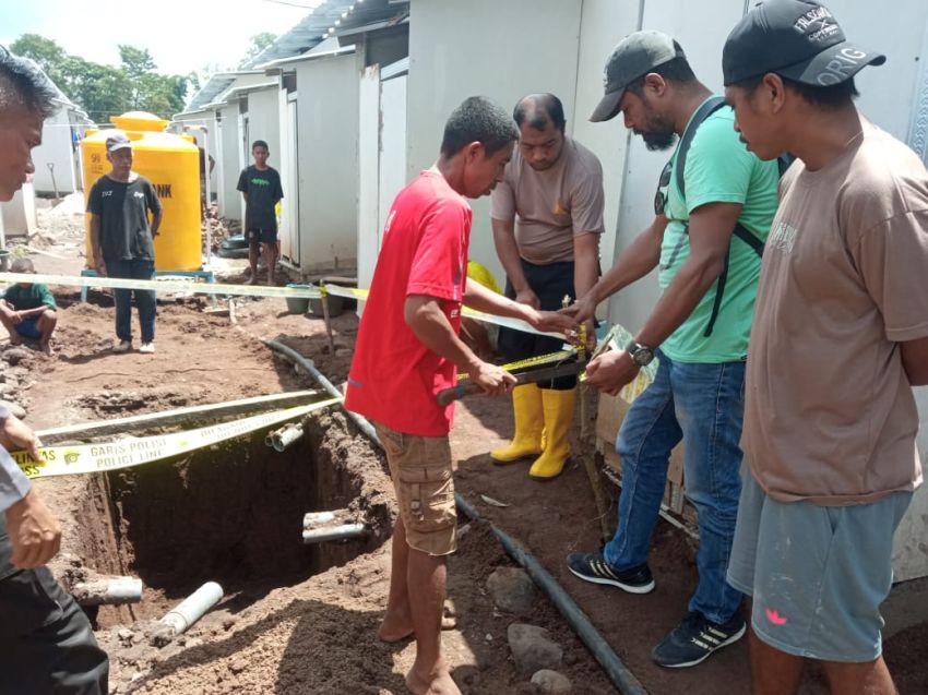Gali Lubang Septic Tank, Warga Temukan Puluhan Granat dan Ratusan Peluru di Lokasi Huntara Pengungsi di Flores Timur