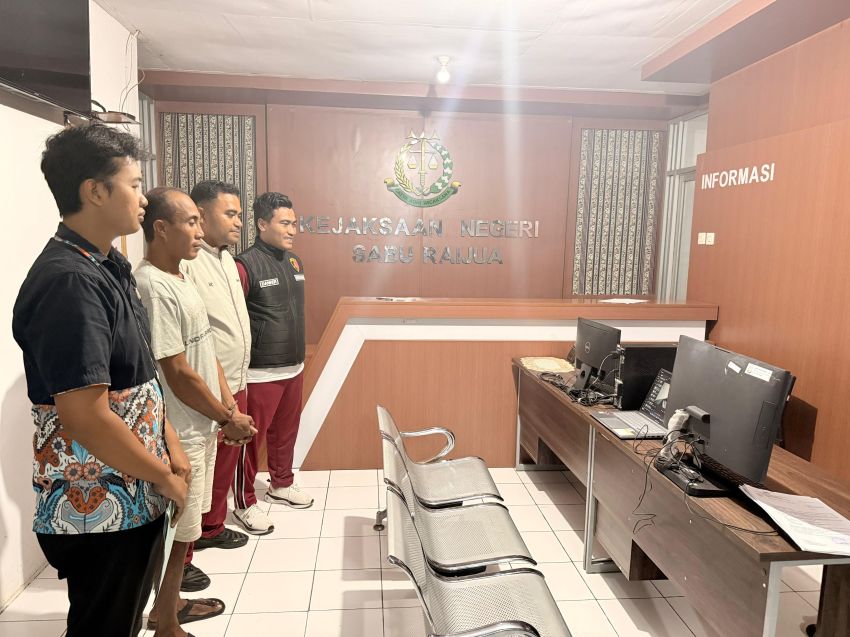Berkas Lengkap dan Dilimpahkan ke Kejaksaan, Tersangka Pembunuhan di Sabu Raijua Dibawa ke Kupang