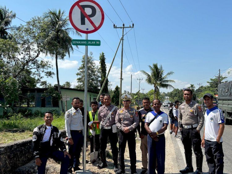 Rawan Kecelakaan, Polres Kupang Lengkapi Rambu Lalu Lintas di Terminal Bayangan