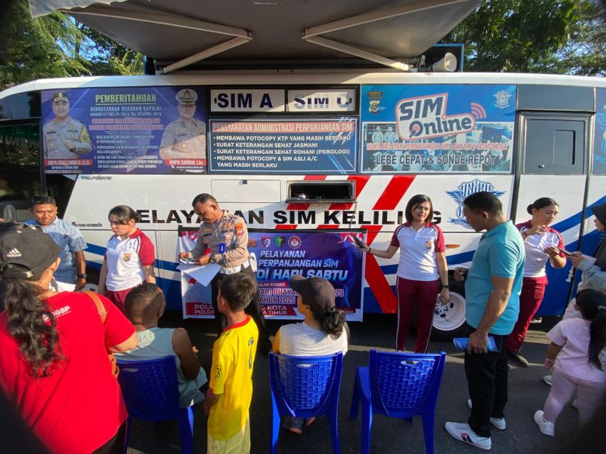 Layanan Lengkap dan Hiburan Dihadirkan Polda NTT dalam CFD