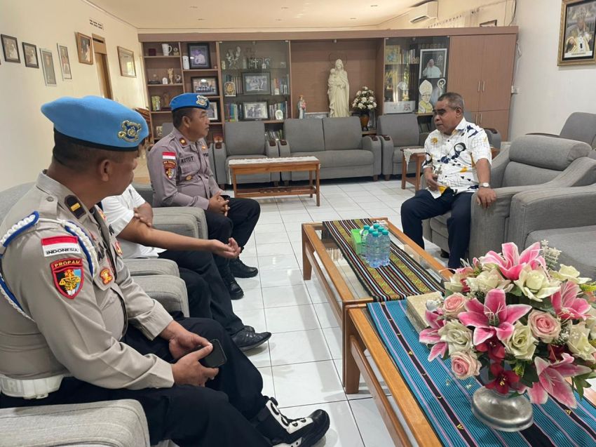 Propam Polda NTT Kunjungi Uskup Agung Kupang