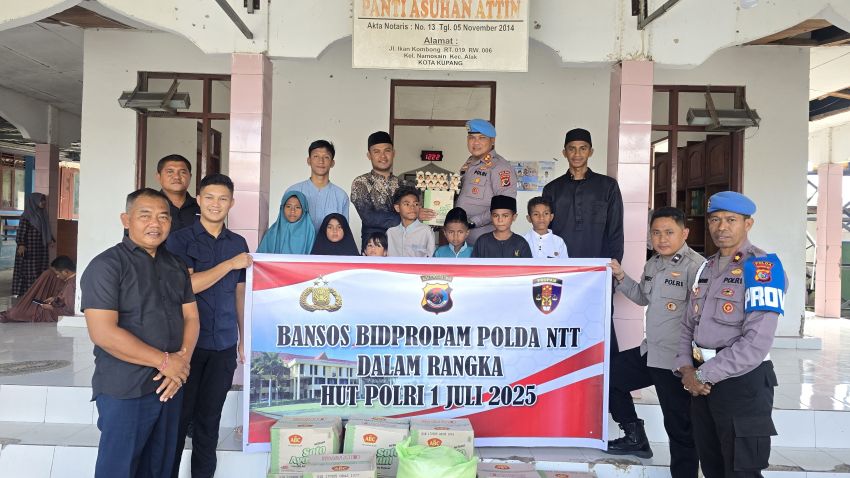 Polda NTT Salurkan Bansos ke Panti Asuhan ATTIN Kupang