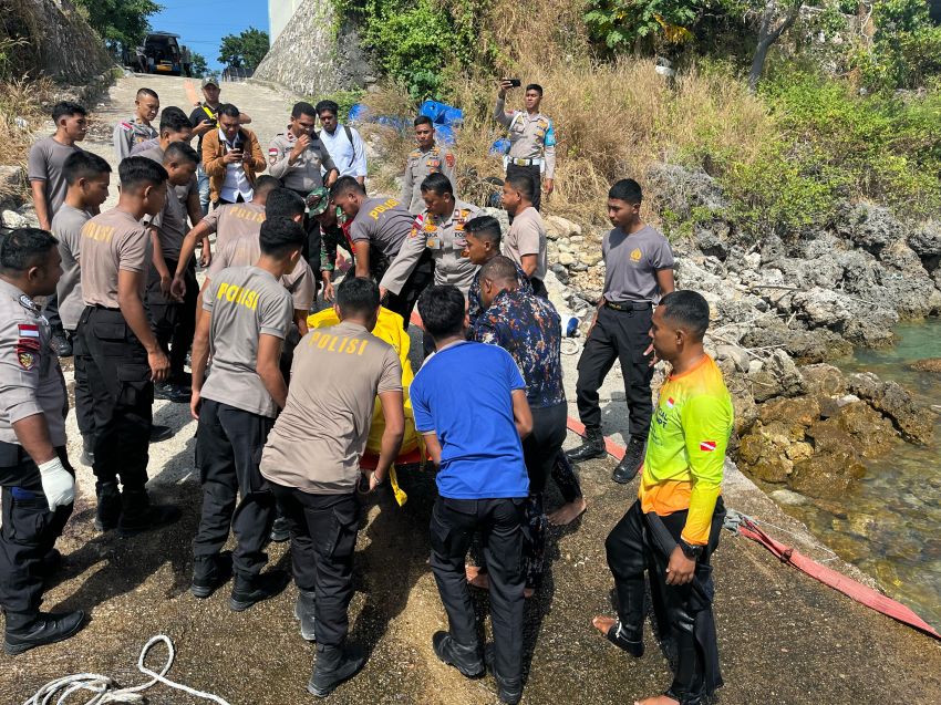 Pria Diduga ODGJ Ditemukan Tewas Mengapung di Perairan Bolok-Kupang