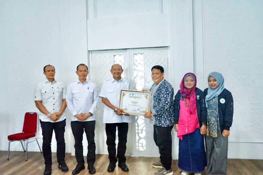 Bupati Langkat Syah Afandin Raih Penghargaan Komunikasi Publik Terbaik dari Mahasiswa S3 UINSU