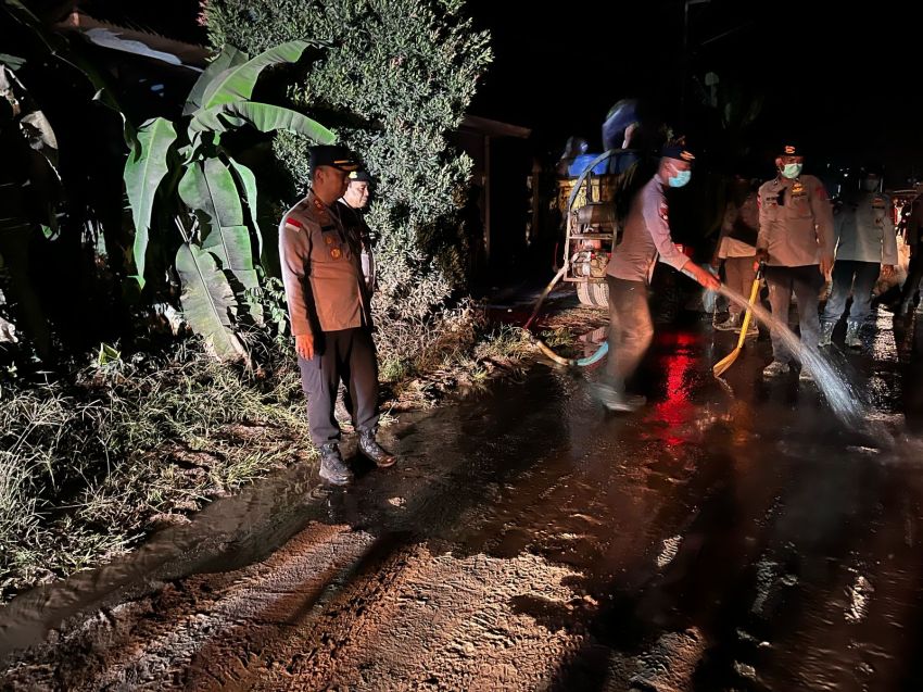 Polres Flores Timur Tangani Erupsi Gunung Lewotobi Laki-laki