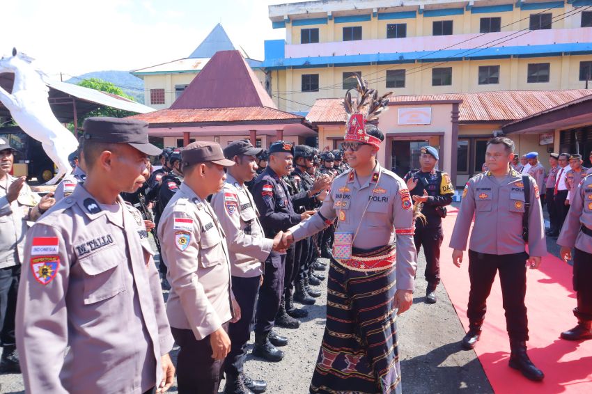 Kunjungan Perdana Ke Alor, Wakapolda Tegaskan Komitmen Polri Melayani Masyarakat