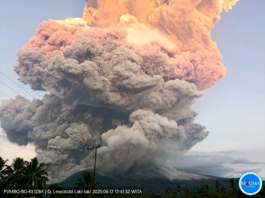 Gunung Lewotobi Laki-laki Kembali Meletus Dengan Ketinggian Abu 10.000 Meter