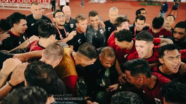 Mees Hilgers Cekik Pratama Arhan Jadi Sorotan Usai Laga Indonesia vs China