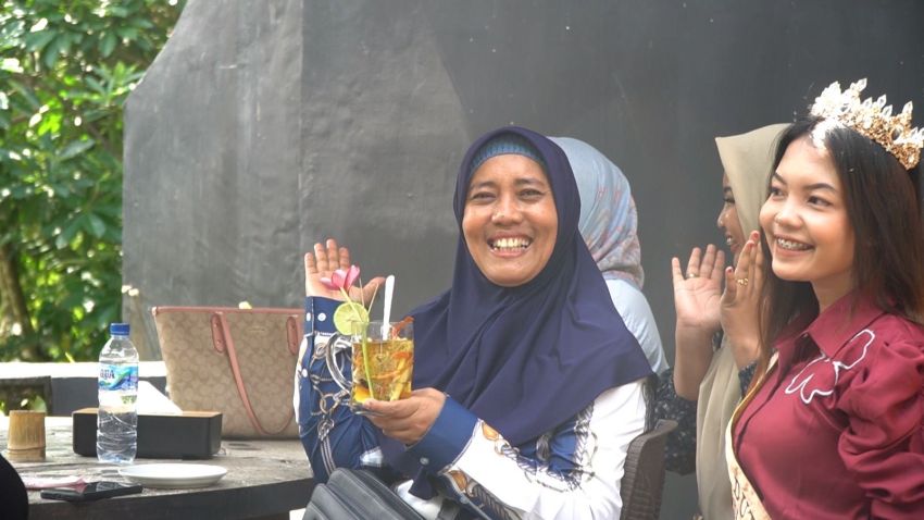 Ny. Endang Syah Afandin Gandeng Ketua Limpol, Promosikan Pesona Bukit Lawang