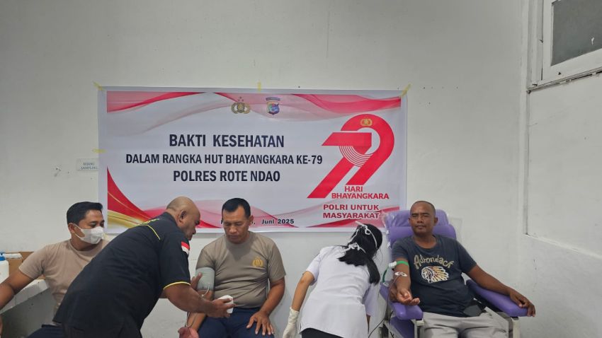 Jelang HUT Bhayangkara ke 79, Polres Rote Ndao Gelar Donor Darah Langsung Di RSUD Ba'a
