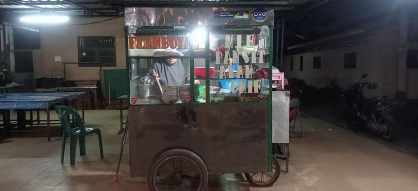 Mie Ayam Flamboyan: 25 Tahun Menghidupi Mimpi Lewat Semangkuk Rasa