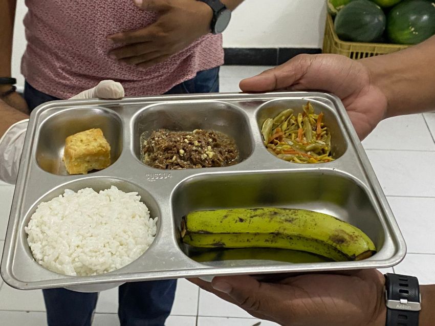 Polda NTT Ambil Sampel Sisa Makanan, Polresta Kupang Kota Selidiki Dugaan Keracunan Siswa SMPN 8 Kupang