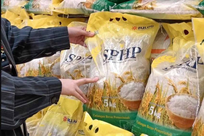 Bulog Siap Salurkan Bantuan Beras ke 18,27 Juta Penerima di Seluruh Indonesia