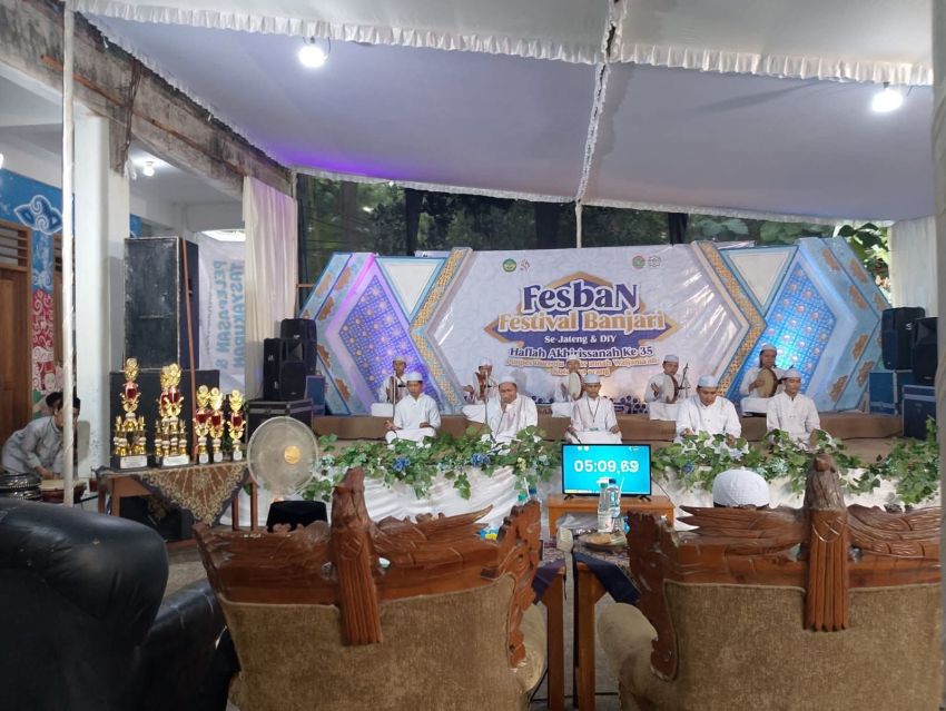 Ponpes Durrotu Aswaja Gunungpati Semarang Gelar Festival Banjari se-Jateng dan DIY
