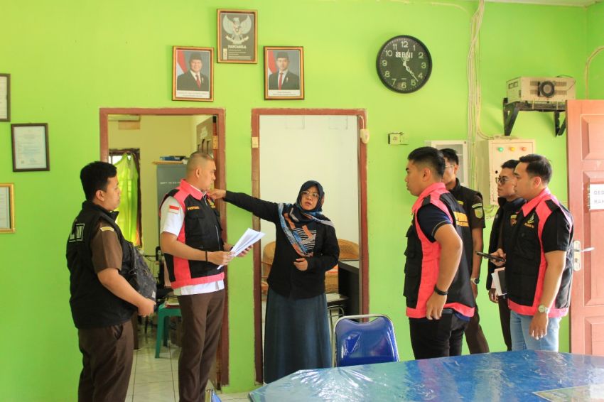 Kejaksaan Negeri Sumba Timur  Geledah Kantor PT ASTIL Sumba Timur Terkait Dugaan Penyimpangan Pengelolaan BUMD Tahun 2018–2023