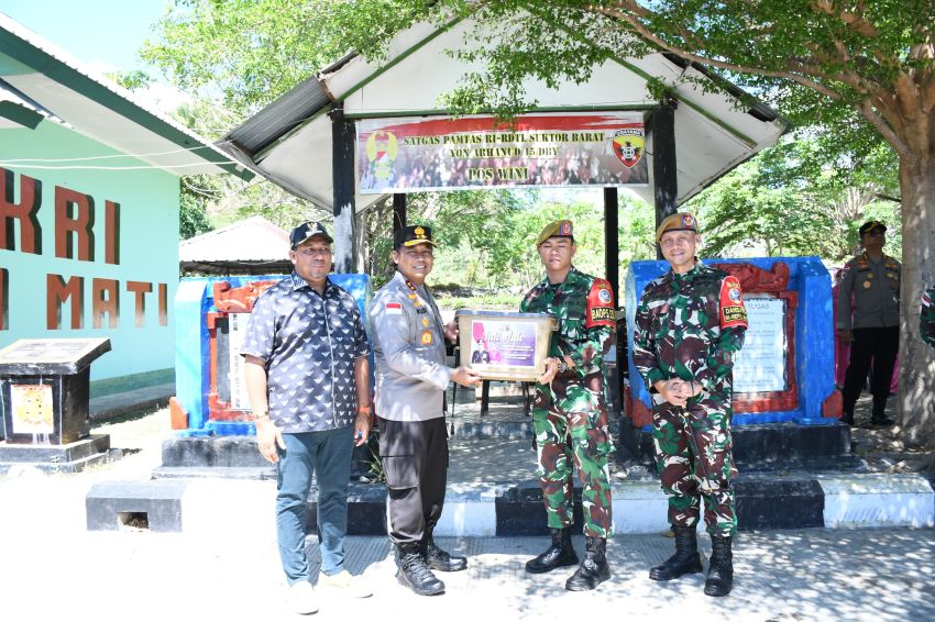 Pererat Sinergitas, Kapolda NTT Kunjungi Prajurit TNI di Pos Pamtas Wini