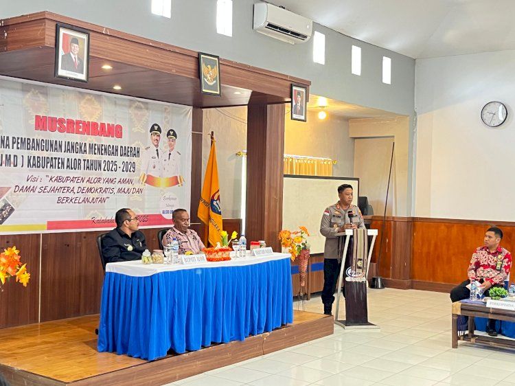 Kapolres Alor Ingatkan Kepala Desa di Alor Soal Penggunaan Dana Desa Belum Optimal
