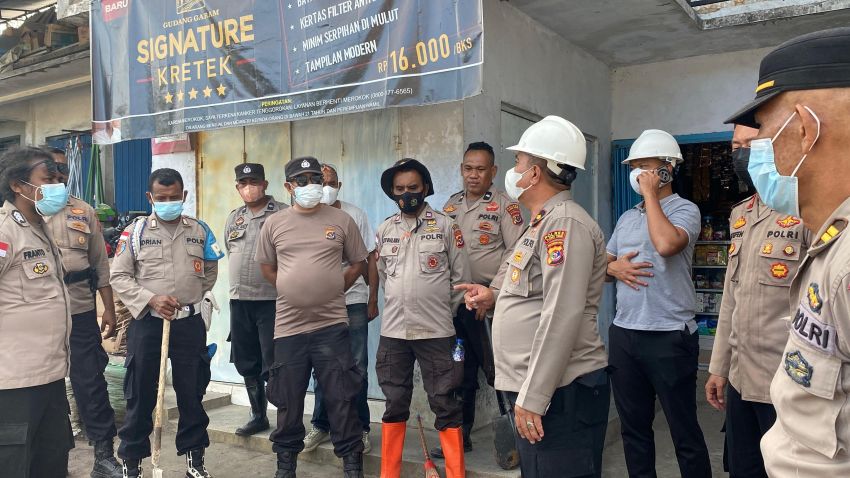 Polres Flores Timur Imbau Warga Waspada Usai Dua Kali Letusan Gunung Lewotobi