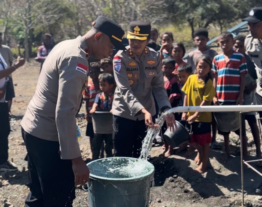 Bahagianya Warga Desa Nifuboke-TTU Menikmati Sumur Bor Bantuan Kapolda NTT