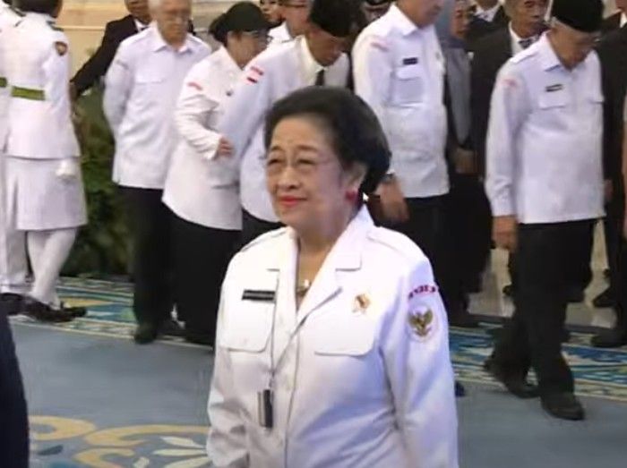 Megawati Absen Upacara HUT RI ke-80 di Istana, Pimpin Upacara di Sekolah Partai PDIP