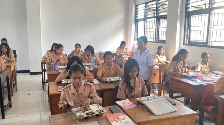 2.631 MBG Didistribusikan Polda NTT Pada Sembilan Sasaran