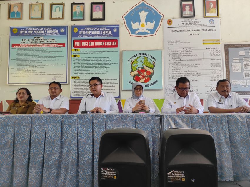 BGN Minta Maaf Atas Keracunan Siswa SMPN 8 Kupang dan Janji Evaluasi SPPG