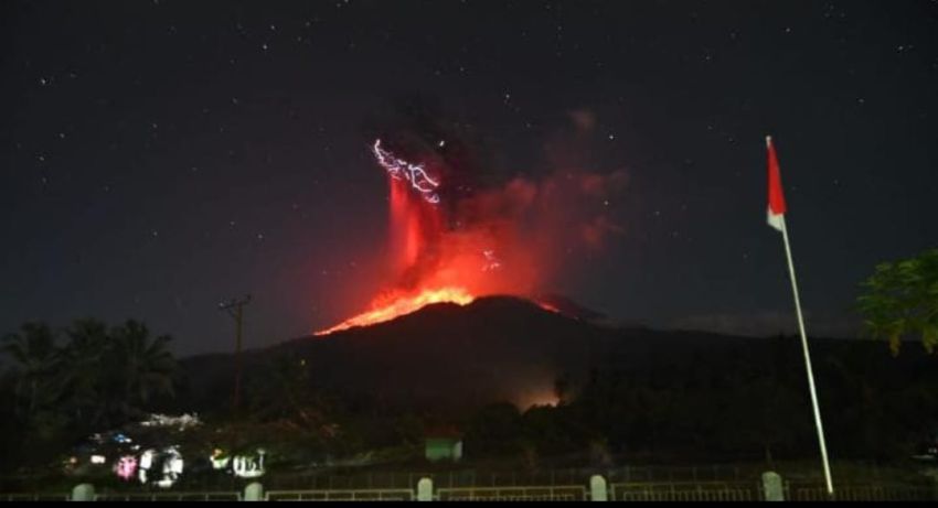 Gunung Lewotobi Laki-laki di Flores Timur-NTT Kembali Meletus 10 Kilometer