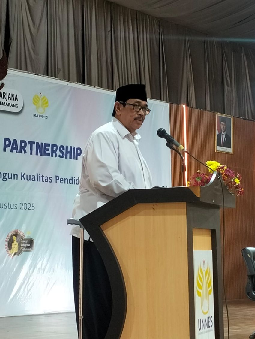 Alumni Pasca Sarjana Unnes Diminta Melakukan Aksi Nyata untuk Masyarakat