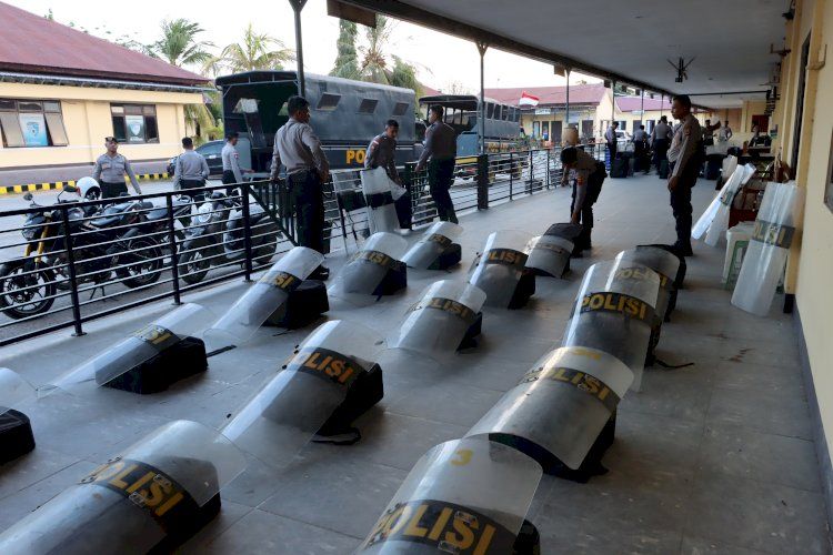 Antisipasi Aksi Unjuk Rasa, Polres Kupang Siagakan Peralatan Dalmas dan Rantis Sabhara