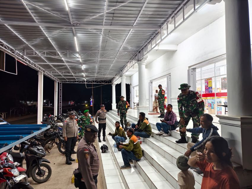 Bangun Sinergitas di Ujung Utara Pulau Rote, TNI dan Polri Gelar Apel Bersama