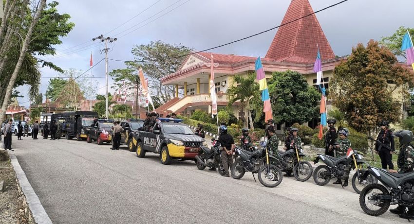 TNI-Polri di Sumba Barat Gelar Apel Skala Besar dan Patroli Kamtibmas