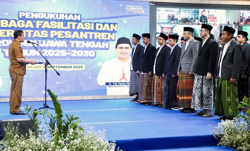 Gubernur Ahmad Luthfi Kukuhkah Pengurus LFSP Jawa Tengah Periode 2025-2030, Jateng jadi Provinsi Pertama Bentuk Lembaga Fasilitas dan Sinergitas Pesantren