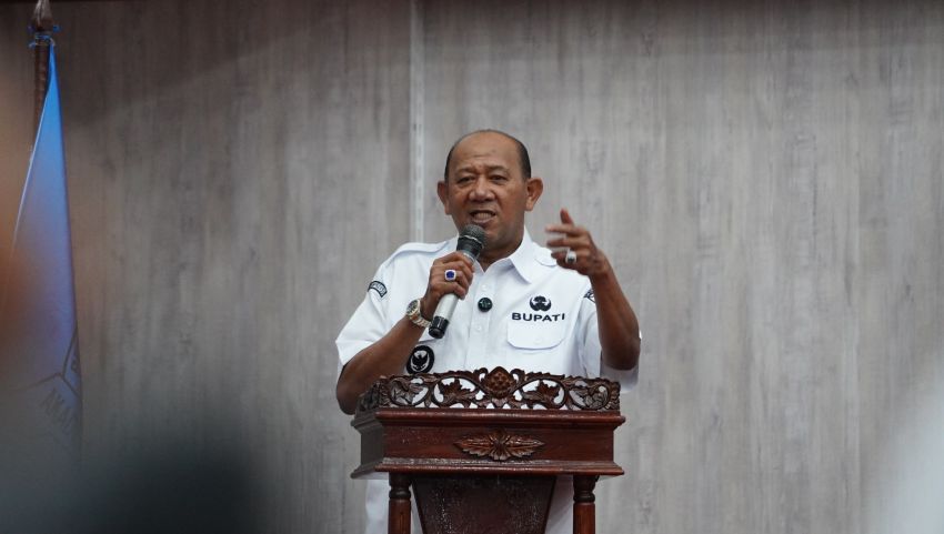 Syah Afandin Harap Lulusan Akbid Langkat Jadi Bidan Kompeten dan Berakhlak