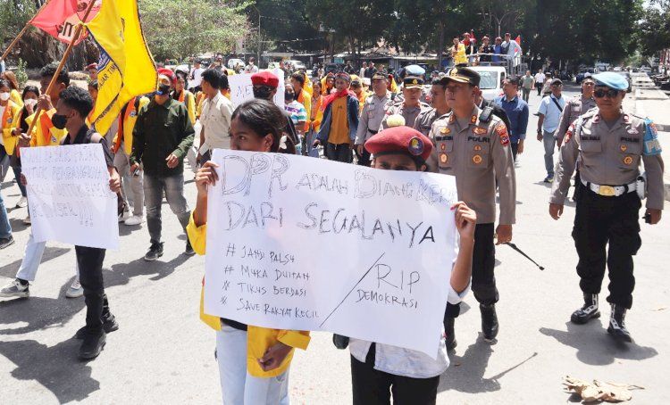 Gelar Unjuk Rasa, Mahasiswa di Belu Minta MBG Dihentikan dan Copot Menteri-Wamen Rangkap Jabatan
