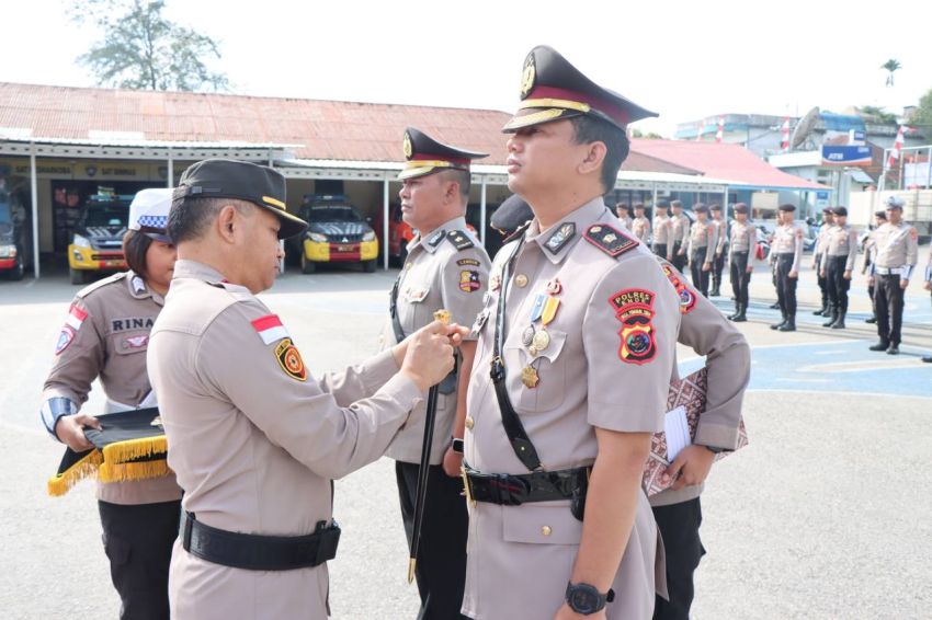 Wakapolres dan Kabag Ops Polres Sumba Barat Berganti