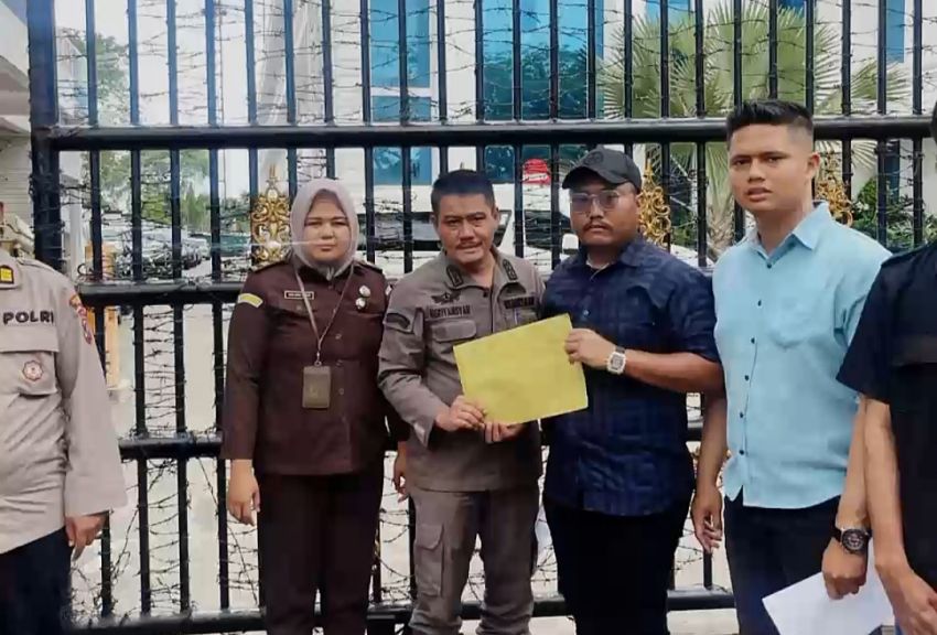 PPMSU Resmi Serahkan Aduan Dugaan Penggelapan Aset PDAM Tirta Wampu ke Kejatisu