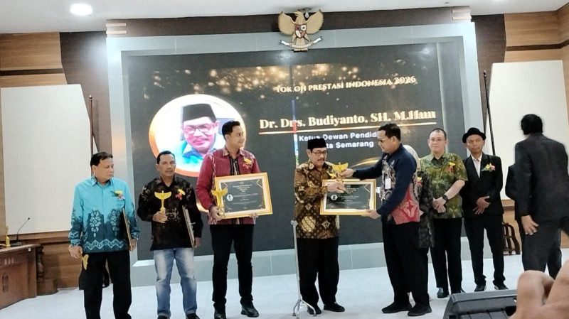 Ketua DPKS, Dr Drs Budiyanto SH, M.Hum Dinobatkan Sebagai Tokoh Prestasi Indonesia 2026 Bidang Pendidikan