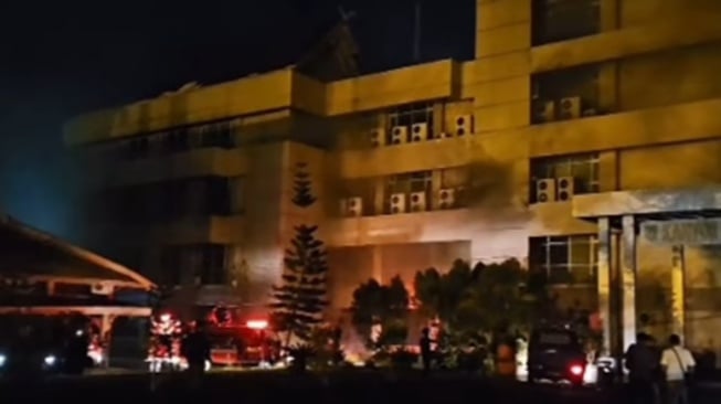 Kantor Bupati Indragiri Hilir Terbakar