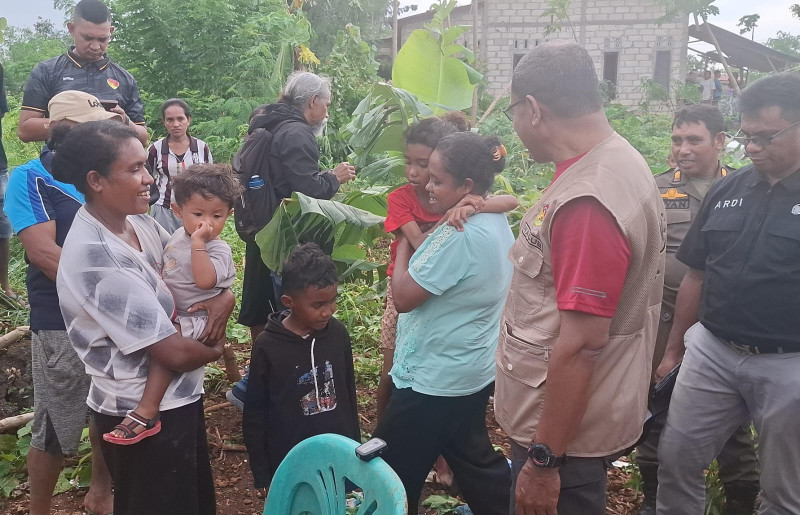 Diterjang Angin Puting Beliung, Bocah di Kupang Terhempas Bersama Puing-puing Rumah