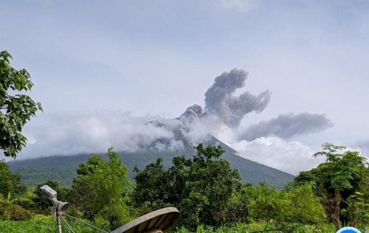 Polri Siaga Pantau Aktivitas Gunung Berapi dan Minta Warga Waspada