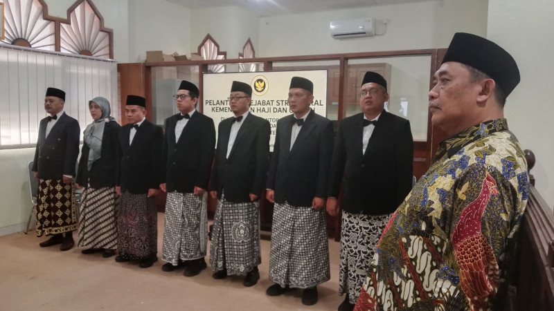 56 Pejabat di Lingkungan Kanwil Kemenhaj Jateng Resmi Dilantik. Kakanwil Kemenhaj Jateng Siap Tancap Gas!