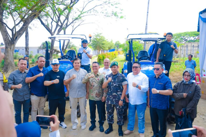 Petani Kota Medan Terima Bantuan Alsintan, Benih Padi, dan Sembako, Ini Kata Wakil Wali Kota Zakiyuddin