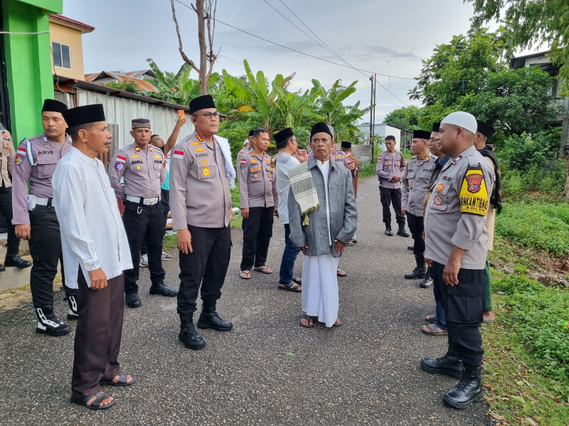Buka Puasa Bersama, Kapolresta Salurkan Bantuan Perbaikan Masjid dan Pembangunan Sekolah